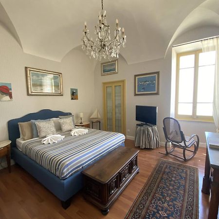 Casa D'Artista B&B Di Charme 阿拉西奥 外观 照片