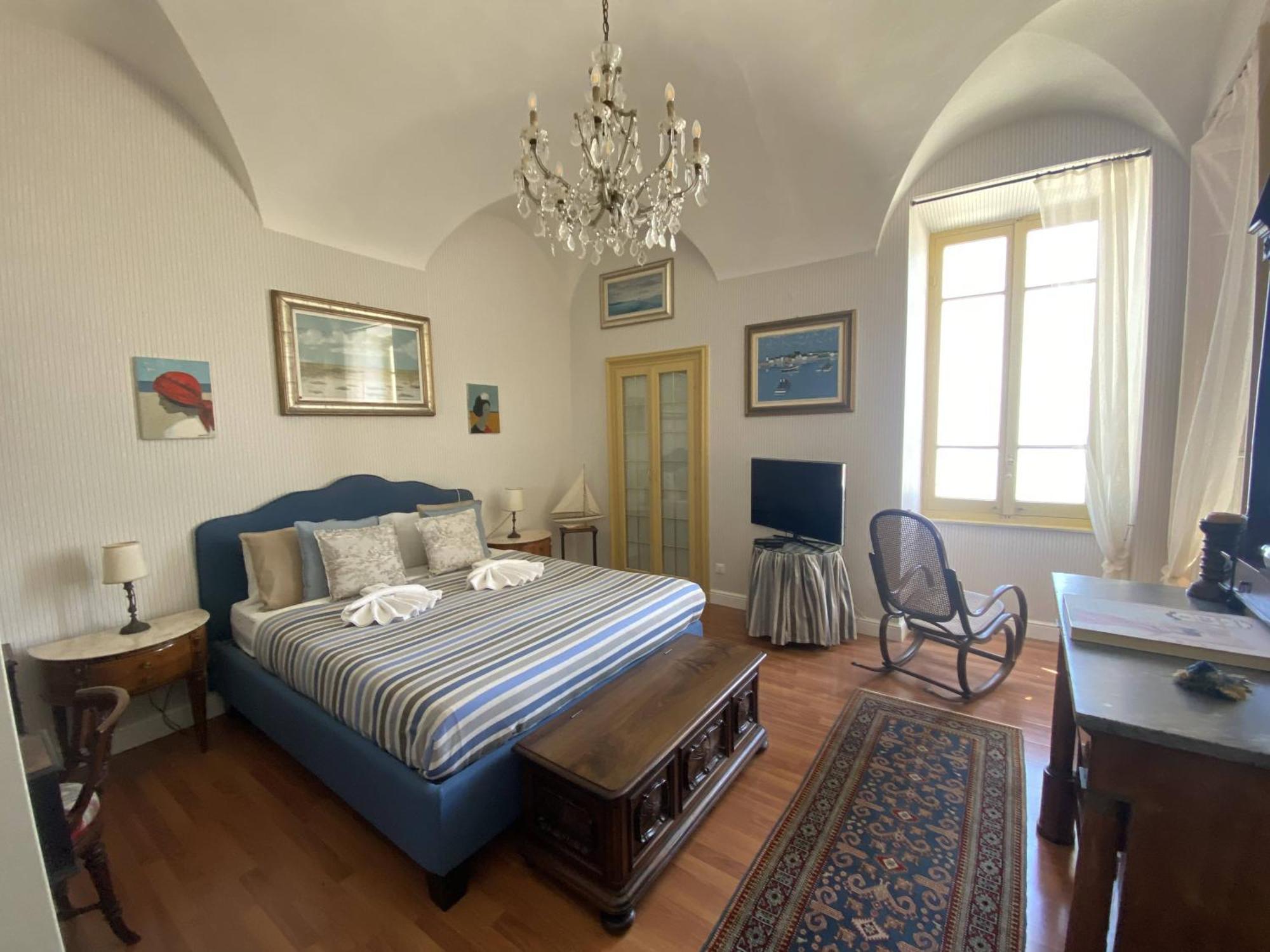 Casa D'Artista B&B Di Charme 阿拉西奥 外观 照片